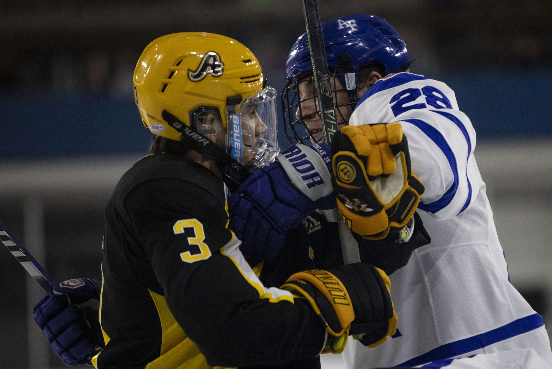 010520-s-airforcehockey 13.jpg